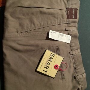 NWT Nordstrom Men's Olive Shorts